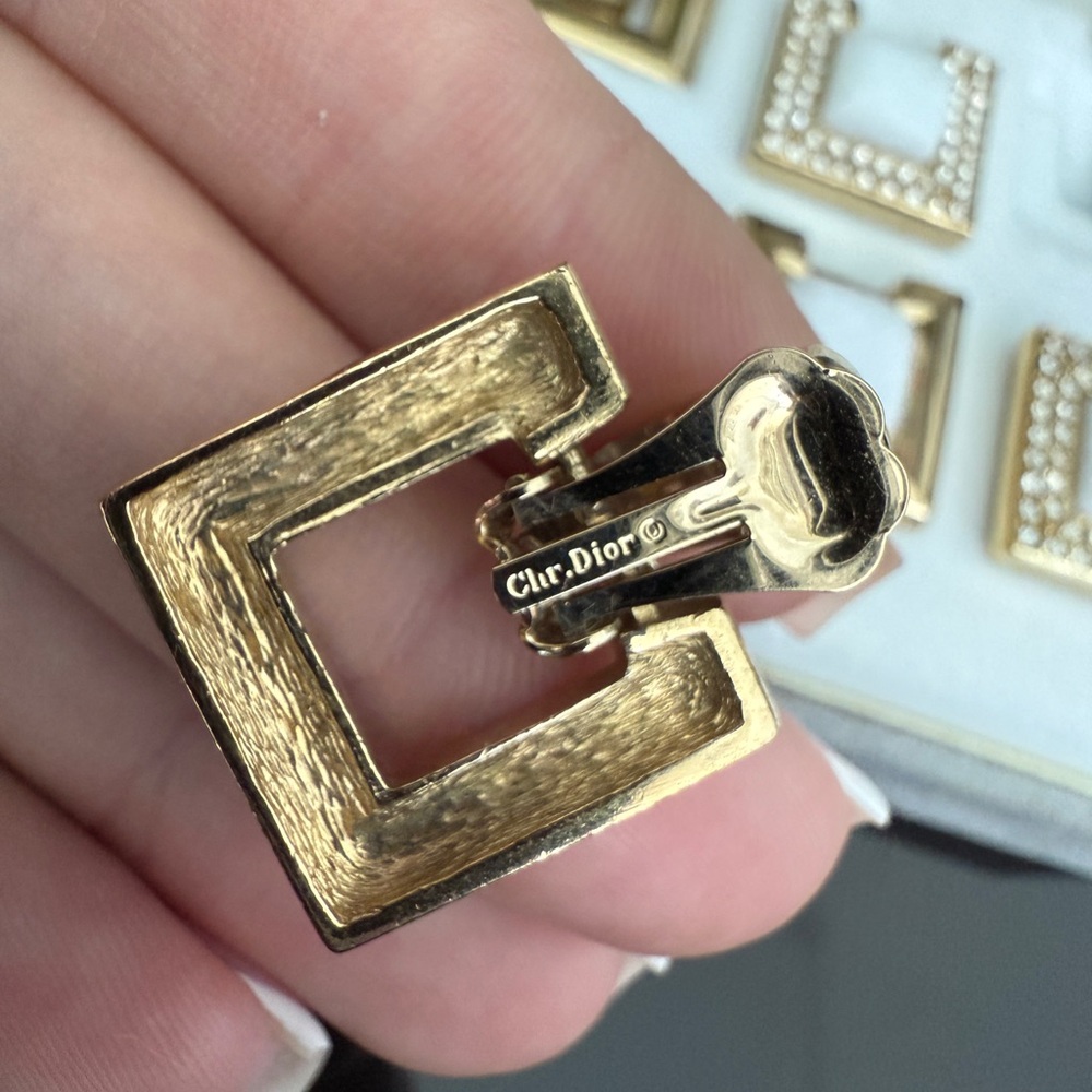 LOT 1602 18K gold plated Christian Dior vintage set of earrings - Picture 5 of 7
